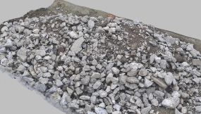 碎路面瓦砾和泥土 Crushed pavement rubble and soil