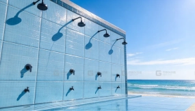 海滩淋浴间 Beach Shower